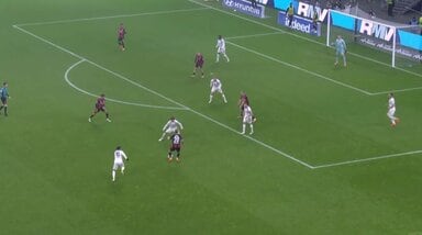 「すげーバトル」堂安律の仕掛けvs佐野海舟のボール奪取！「どっちもバチバチ」日本代表同士の攻防にファン興奮