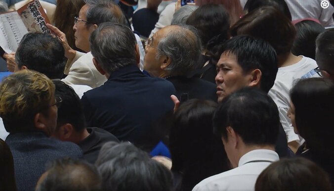 「どこ座ってる?」大相撲中継、日本代表・森保監督の居場所にファン興味津々「うれし涙でしょうか?」カメラが捉えたまさかの瞬間に実況思わず 2枚目