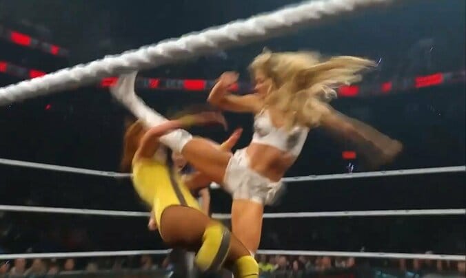 美脚スピンキック