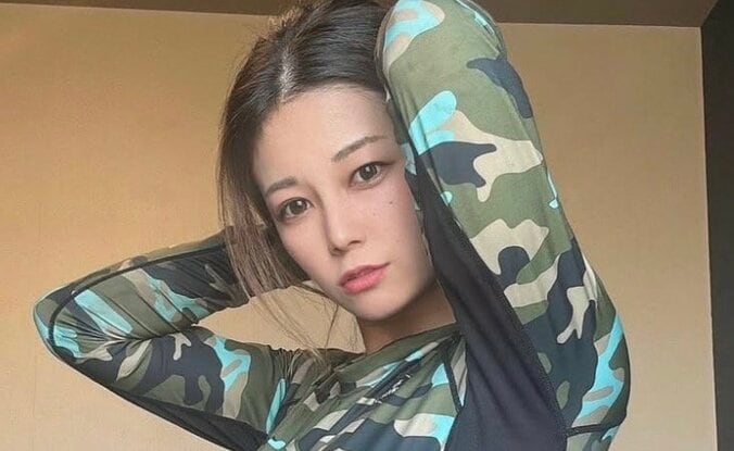 【写真・画像】「福岡のスザンヌ」美人すぎる鳶職人（31歳）、過酷すぎる仕事風景に驚きの声「女のくせに、普通こんなきつい仕事しないですよ」　1枚目