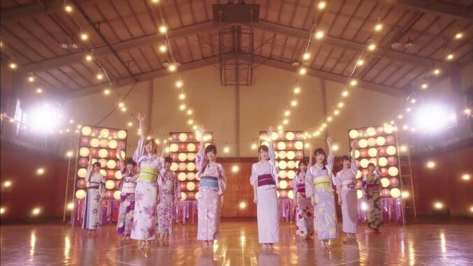 乃木坂46『ライブ神』『未来の答え』MVが同時公開！ 9枚目