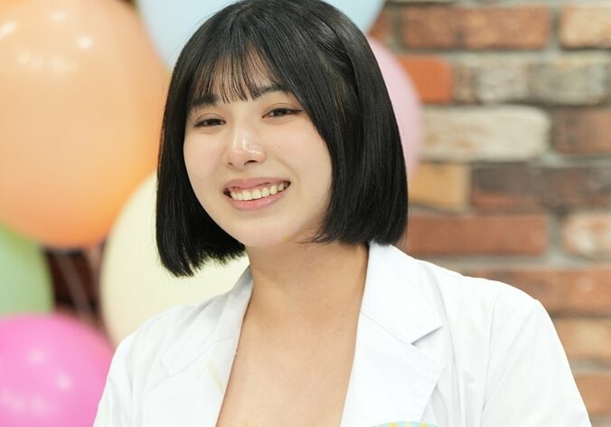 【写真・画像】現役薬学生グラドル「私のDNAをあげます」千鳥・ノブに衝撃プレゼント　1枚目