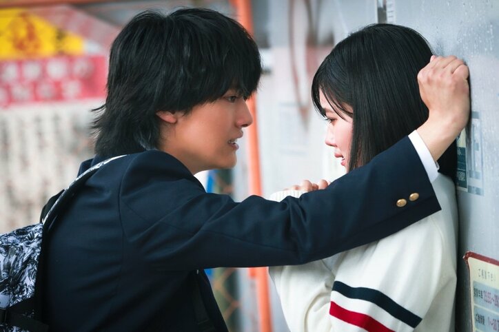 「彼が私をレイプしようとした」好きな人を孤立させるために嘘をつく女子高生…衝撃キャラが渋滞する『泥濘の食卓』