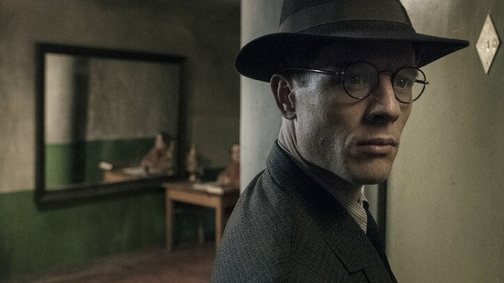 ソ連の闇に立ち向かったジャーナリストの戦慄の実話 『赤い闇 スターリンの冷たい大地で』新場面写真