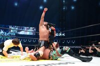 武藤敬司、惜別のラブポーズで39年の現役生活に幕 内藤哲也、蝶野正洋との濃密な一騎打ち