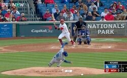 球場騒然！一体、何が起きたのか？ 山本由伸、ついにバレてしまった…　死ぬレベルの“顔面直撃ライナー”をキャッチした瞬間 「なにこれw」「3年連続GG賞だからな」