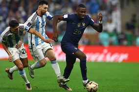 【W杯】「さすがっすね」　本田圭佑、主審の正確ジャッジに驚嘆…ダイブ見抜き「よう見てますね」