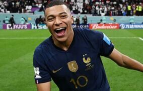 「100点満点の笑顔」「無邪気すぎる」相手のPK失敗に感情を爆発させるムバッペが話題！「一周まわって清々しい」