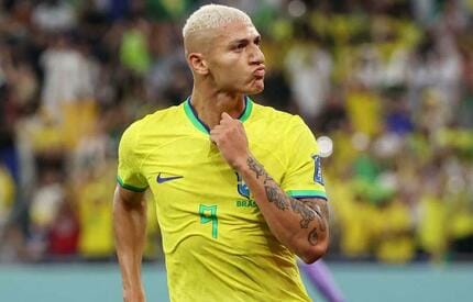 ブラジル代表リシャルリソンが“自分の顔”をタトゥーにしてファン驚き