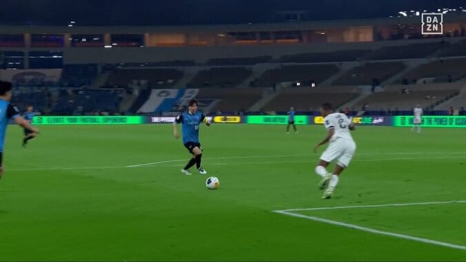 「奮闘、泣ける」川崎F・脇坂、クラブの歴史を変える延長戦勝ち越し弾もゴール直後に異変→退場「よく頑張った！」「素晴らしい」足を攣りながらのシュートにファン感涙 5枚目