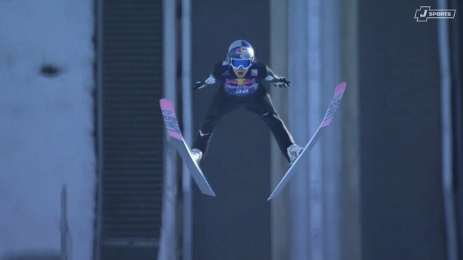 小林陵侑が「いきなり変えてきた」　五輪後初戦の214M大飛行に「ちょっと待って」驚きの声【ジャンプW杯】 3枚目