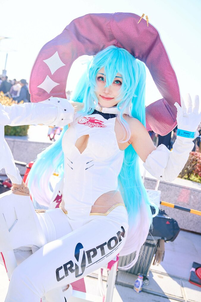 【写真・画像】レーシングミク2024 Ver.コスプレ画像　1枚目