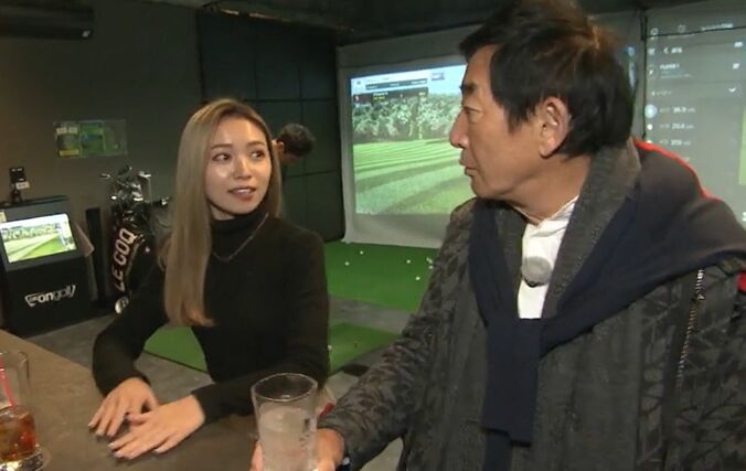 【写真・画像】石田純一、ゴルフバーで出会った美女にガチナンパ！大悟も衝撃「こんなキレイな子が」　1枚目