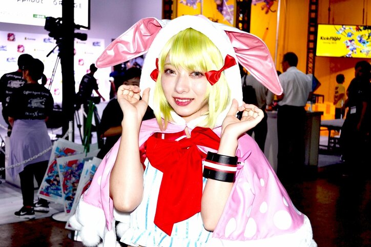 TGS、今年も開幕！CAグループブースには、新作タイトルのコスプレコンパニオンも