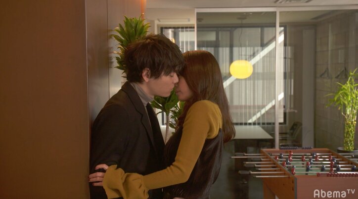 古川雄輝×森矢カンナのセクシーなキスシーンに反響「有利さん色気がすごい」「イタキス民歓喜」