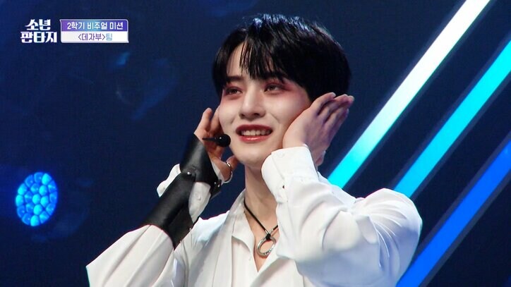 韓国のネットで話題「すごいイケメンがいる」番組放送前からバズった“ビジュアル最強練習生”に注目集まる