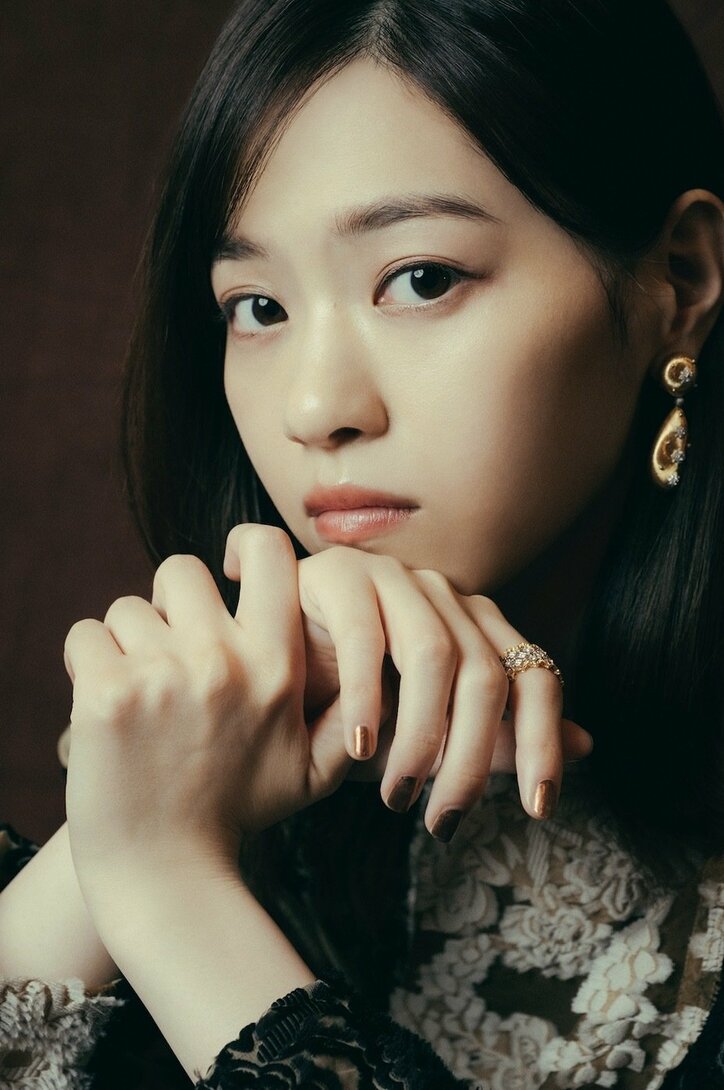 西野七瀬インタビュー『孤狼の血 LEVEL2』でスナックのママ役＆広島弁に奮闘「ライターが固くて両手で火をつけちゃう」