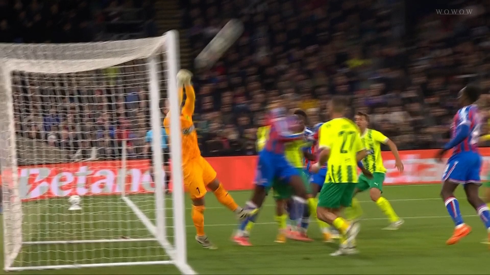 【映像】CKから衝撃のバナナシュート 