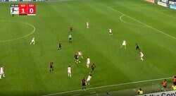 「変態的ボールコントロール！」「一体、どこ見てる？」 “市場価値150億の男”がもはや意味不明すぎる驚愕プレー　王者・バイエルンを翻弄したテクニックに解説者もドン引き