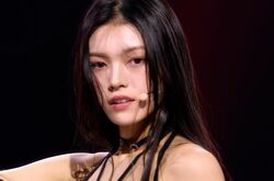 本当に17歳？ スタイル抜群の美しすぎる日本人練習生、長い手足を生かしたセクシーダンスで強烈な存在感！審査員も虜に「目で追ってしまう魅力がある」