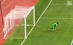 「GKの反応が変…」U-20日本代表が“３連続ミス”で悲劇の失点「なぜあんなパスを出した」「寄せが遅い」アジアカップ準決勝敗退に繋がった決定的瞬間にファン嘆き