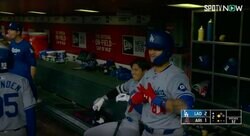 テンション高っ！ 大谷翔平は一体、何を話してたのか…！？　ベンチでチームメイトと見せた“表情”にファン注目 「めっちゃ楽しそうw」「こういう場面増えたな」