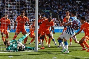 中山雄太の同点弾が幻に…ゴールラインテクノロジー反応せず、指揮官は「明らかに越えていた」