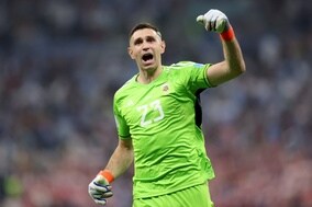 ”レンタル地獄”を脱しW杯決勝へ…ヴェンゲル氏が”元教え子”E・マルティネスを称賛「誇りに思う」