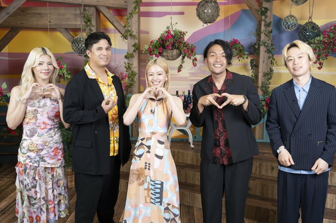 【写真・画像】山本舞香、初の恋リアMC!参加メンバーの恋愛模様に思わず赤面「こんな経験したかった…」新シーズン『ラブキャッチャージャパン2』放送決定 1枚目