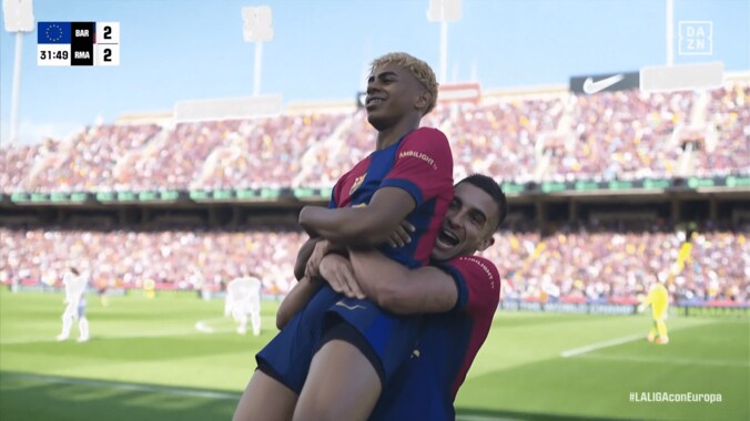 「17歳でメッシの域に…」神童ヤマル、クラシコで驚愕ゴール！「笑うしかないくらい上手い」「言葉が出ない」エンバペ真似たセレブレーションも話題 2枚目