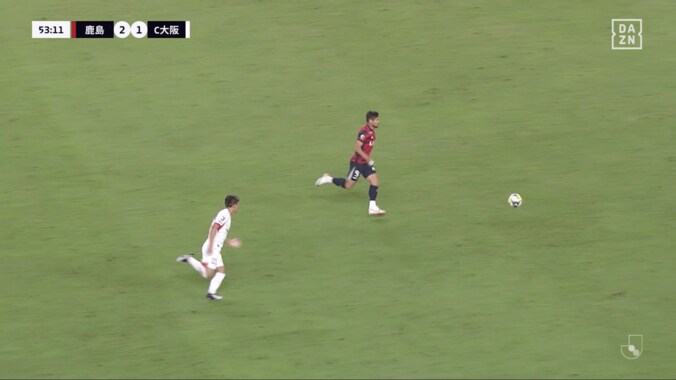 「マジなにしてんねん！」まさかの“クリア空振り”に衝撃「一番やっちゃいけないミス」C大阪生え抜きDFが鹿島に決勝点献上の瞬間 4枚目