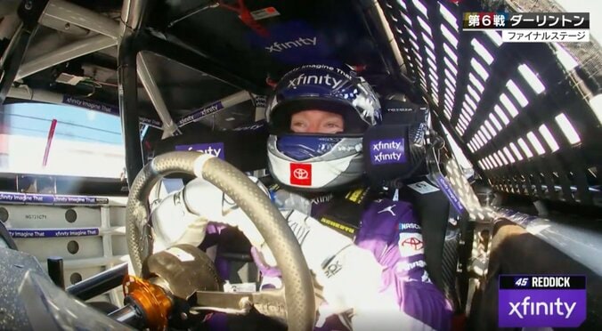 「へっへ」解説が思わず笑った車内での“珍プレー”　気温30度超…灼熱の米レースでドライバーが大胆行動「暑くなっちゃうんで」 3枚目