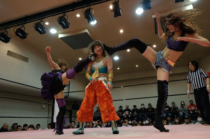 “可能姉妹”まなせ＆上福を下して東京女子タッグ王者・マジラビがV5達成　5.3後楽園で挑むは万喜＆ヒカリ 1枚目