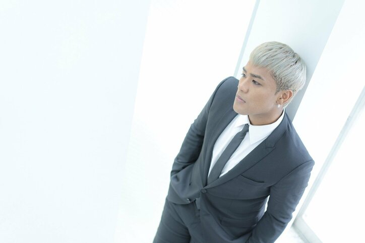 三代目JSB・ELLYソロプロジェクト第2章の幕開け　新曲発売に名義変更…レーベル移籍について全てを語る