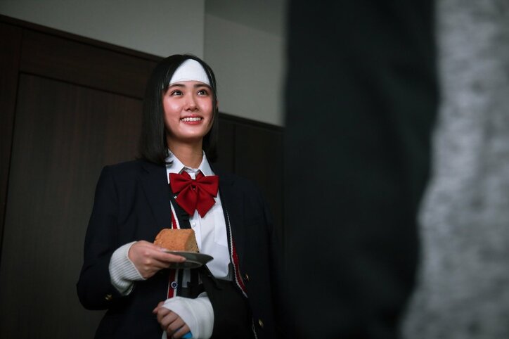 半裸での猥褻写真を撮影され脅迫「もう死ぬしかない」追い詰められた高校生は歩道橋から身を乗り出し…『泥濘の食卓』