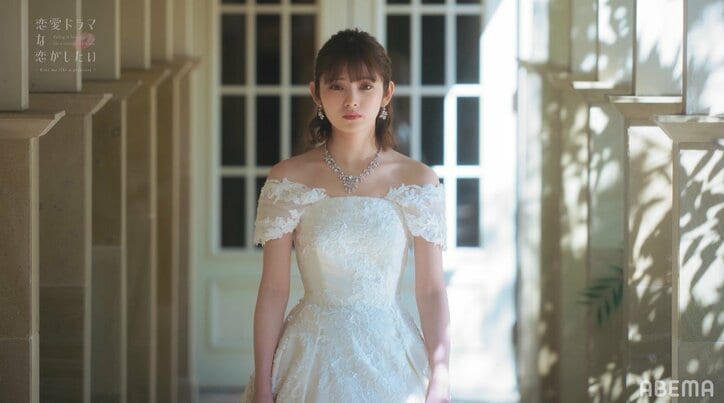 唇吸い付く濃密キス…婚約者がいる先輩と無我夢中で求め合う禁断の夜