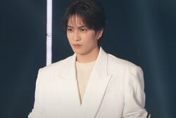 “くっそイケメン”志尊淳『TGC』にサプライズ出演！クールな表情と笑顔とのギャップに黄色い歓声鳴りやまず「何しても様になる」「歩いとるだけでかっこええ」