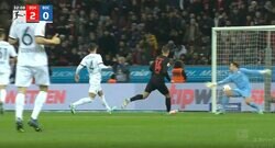 キーパーがブチギレ！「強すぎる」「レベルが違う」 浅野ボーフムがフルボッコ… 開幕から公式戦25試合負けなしのブンデス首位・レヴァークーゼンのエグすぎる高速カウンターが炸裂した瞬間