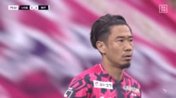 37歳・香川真司が「えぐすぎる」胸トラップ→左足ボレー極上スルーパス「今日のベストプレー」元日本代表10番の閃きと技術にファン興奮