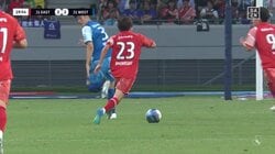 19歳ファンタジスタが衝撃ゴラッソ！「龍之介らしいゴール！」豪快ドリブルで圧巻中央突破→強烈過ぎる弾丸ミドルシュート「すっごいゴイゴイゴイゴイスー」