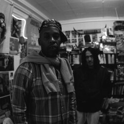 仙人掌やB.D.、Blu、Georgia Anne Muldrow、Dudley Perkinsらが参加したLA在住の日本人DJ／ビートメイカー、KAPSOULのファースト・アルバム『ASCENT』がリリース決定！