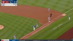 何が起きた…？ 千賀滉大に“謎のハプニング”「ヤバいw」「ビックリした」 タッチプレーで相手走者が一瞬の“変な動き”「珍プレー行き」