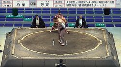 「これは全力謝罪」立ち合い不成立で“清々しい”珍事 つっかけた力士が…「本当にすみません！」反省ダダ漏れな振る舞いに反響