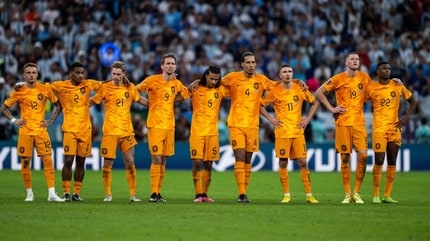 オランダ代表、W杯ユニのチャリティ代4700万円を移民労働者に寄付