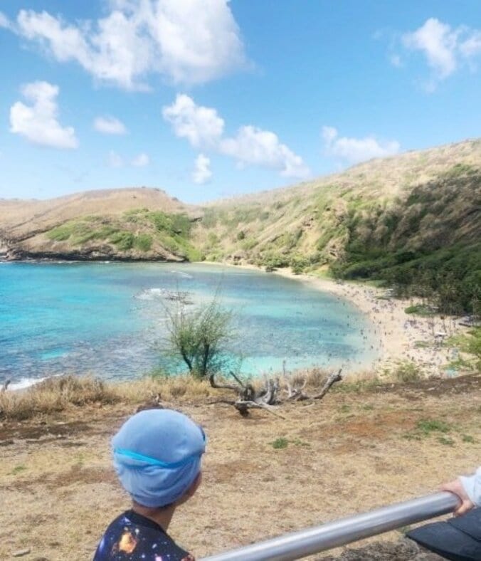 市川海老蔵、ハワイで思い出の地を再訪「子供の頃に 父と母に連れられて行った」 1枚目