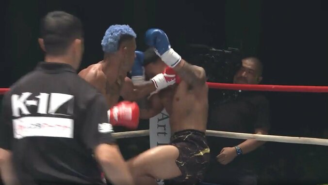 怒涛の連打で衝撃KO