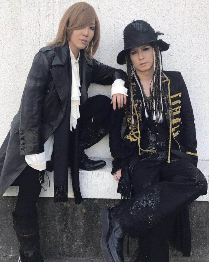 ざわちん、X JAPAN・YOSHIKI風ものまねメイクを披露「マスク無しで登場するのは初かも」