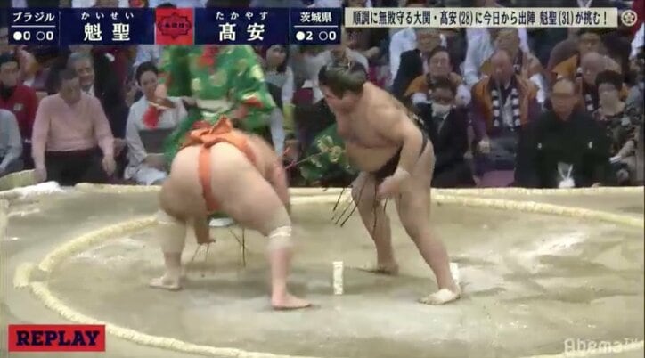 安定感たっぷり　高安が横綱・大関陣で唯一の3連勝　魁聖を一蹴