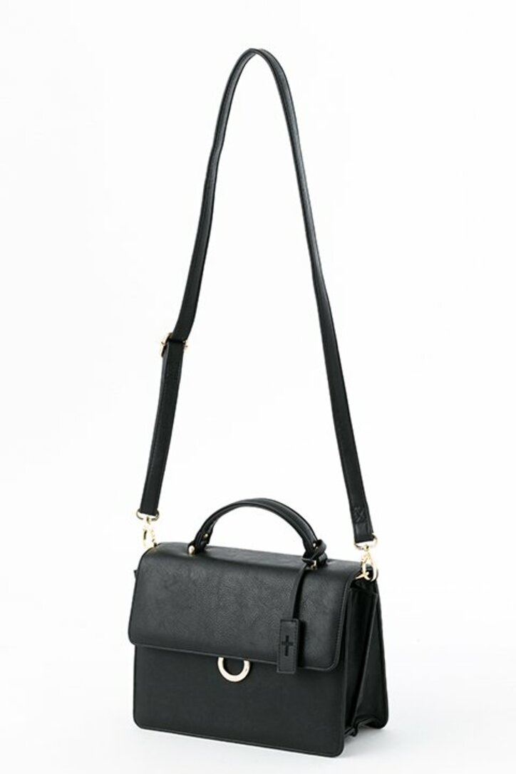 アニメ『血界戦線 & BEYOND』レオナルドとクラウスが手元に! 佐藤さきコラボのショルダーバッグとポーチが発売