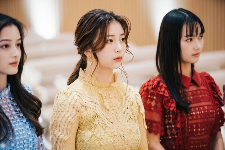 『彼オオカミ』の「彼」の意味とは？衝撃ルールに「鳥肌」の声、オオカミちゃんの正体を知る男性メンバーが初回で判明！？『彼オオカミ』第1話